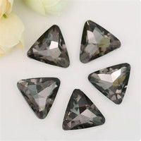 18mm Smoky Gray Glass Triangle Pointback Chatons Rhinestones - 10pcs