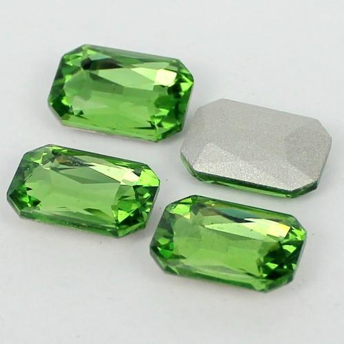 10x14mm Light Green Glass Emerald Pointback Chatons Rhinestones - 10pcs